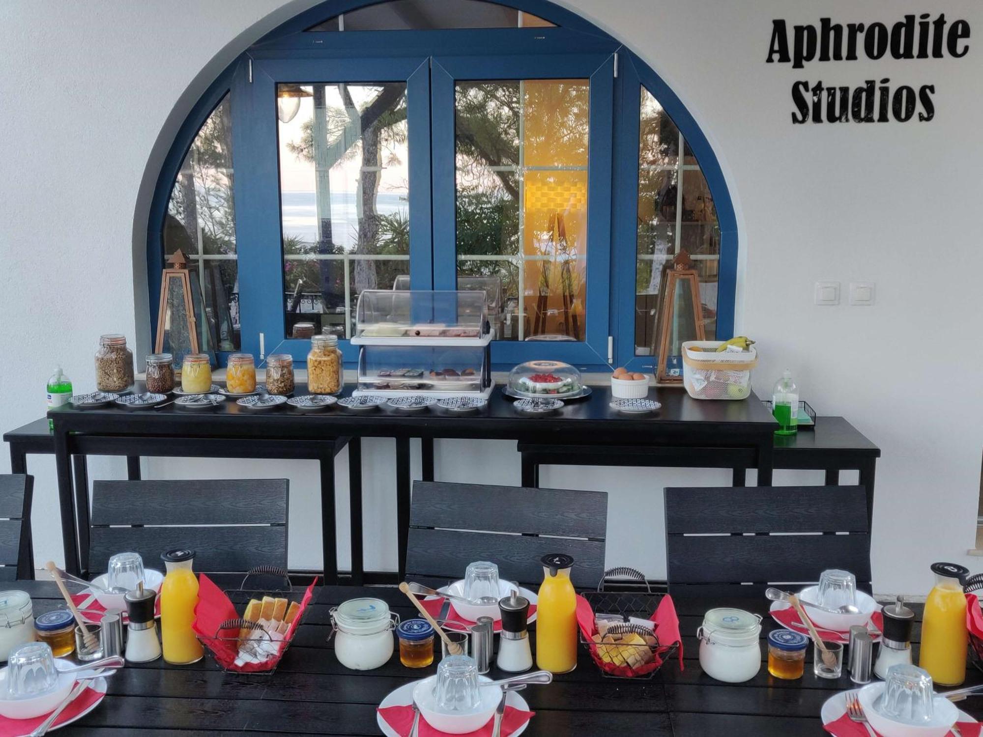 Aphrodite Studios Kalymnos Myrties Екстериор снимка